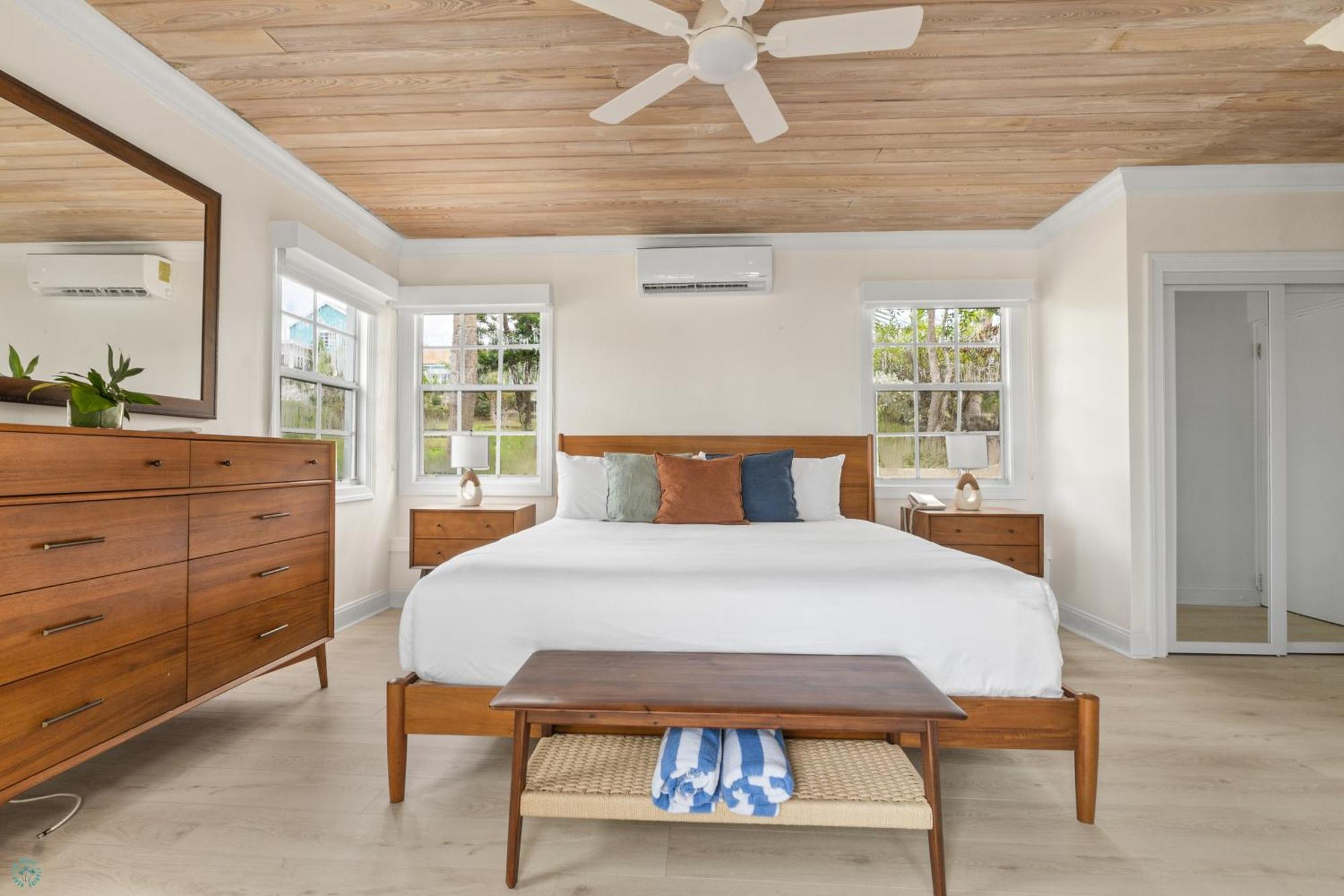 Romora Bay Resort & Marina Dunmore Town Exterior foto